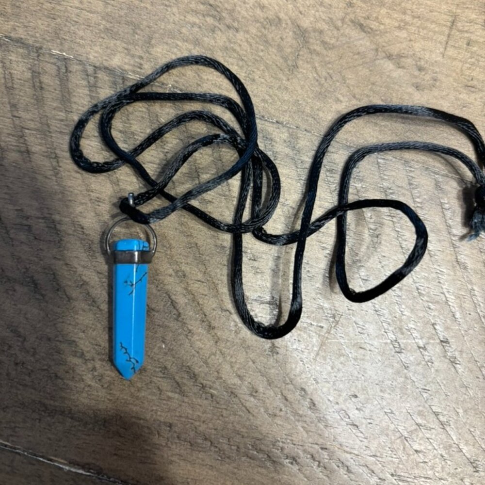 Blue gemstone hexagonal pointed pendant necklace